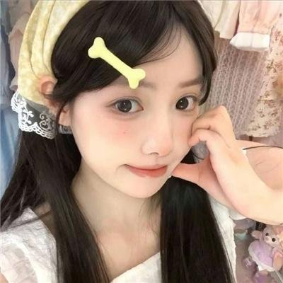 窃窃私语